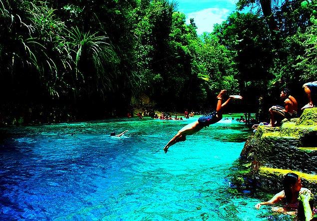 1. Enchanted Nehri; Mindanao, Filipinler