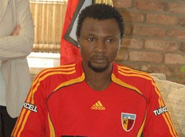 7. Julius Aghahowa