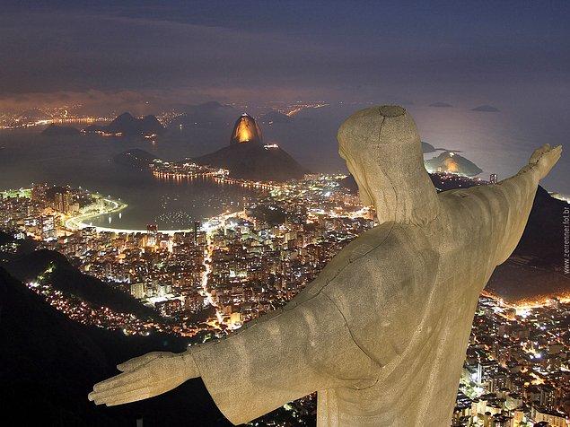 30. Corcovado Dağı - Rio de Janeiro, Brezilya