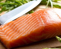 Felç Olmamak İçin Her Gün 20 Gram Tavuk ya da Somon