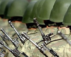 Kışlada PKK Marşına Çifte Soruşturma