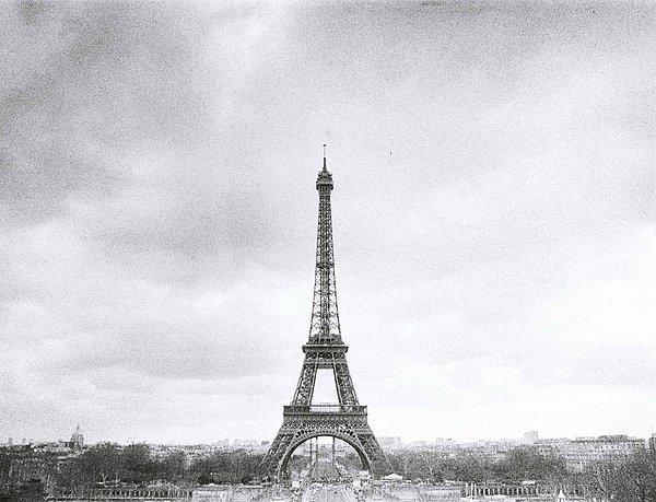12. La Tour Eiffel