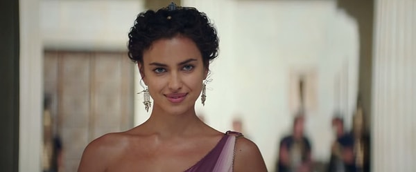 Rus model Irina Shayk ile 4 yıldır birlikte. Irina da kendi kariyerinde oldukça başarılı. Bu yaz gösterime girecek "Herkül" filmi ile beyazperdeye de adım attı