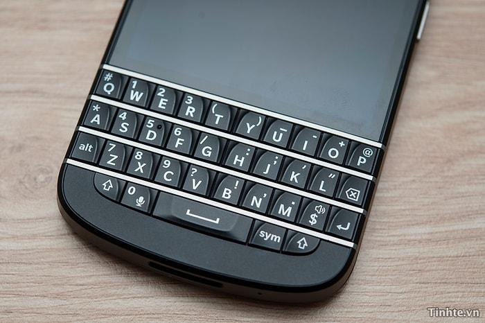 Blackberry, Beklenenden Az Zarar Etti