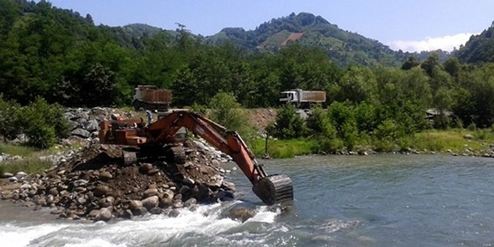 Fırtına Vadisi'nin Taşları Yağmalanıyor