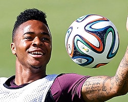 Sterling'e Dev Talip