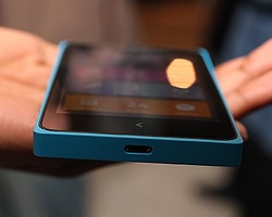 Nokia Yeni Android'li Telefonunu Tanıtmaya Hazırlanıyor