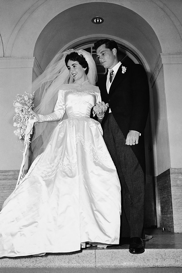 15. Yine Elizabeth Taylor ama gelinlik ve damat başka