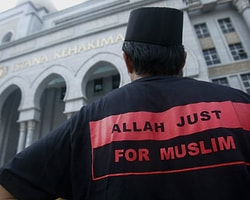 Malezya'da 'Allah' Kelimesi Hristiyanlara Yasak