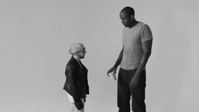 Sosyal Deney: İlk Kez Gördüğün Birisine Tokat Atmak