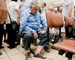 Göze Hoş Geldi Ama Mujica Fotoğrafı Hastaneden Değil Tören Salonundan