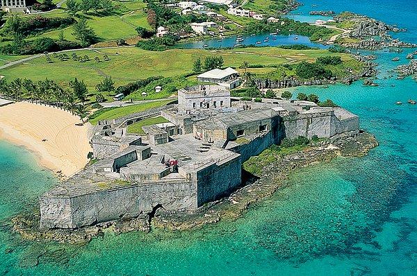 8. St. Catherine Kalesi - Bermuda