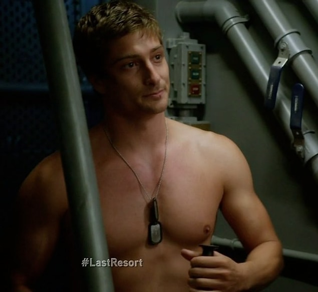 8. Daniel Lissing