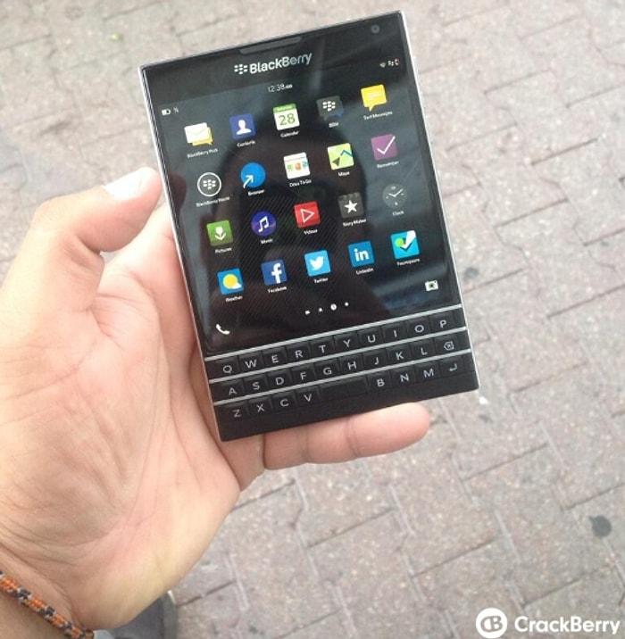 Blackberry'nin Eşsiz Akıllı Telefonu Görüntülendi