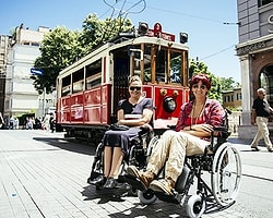 'Engelli' Ayşe Arman'ın Tekerlekli Sandalye ile İstanbul Macerası!
