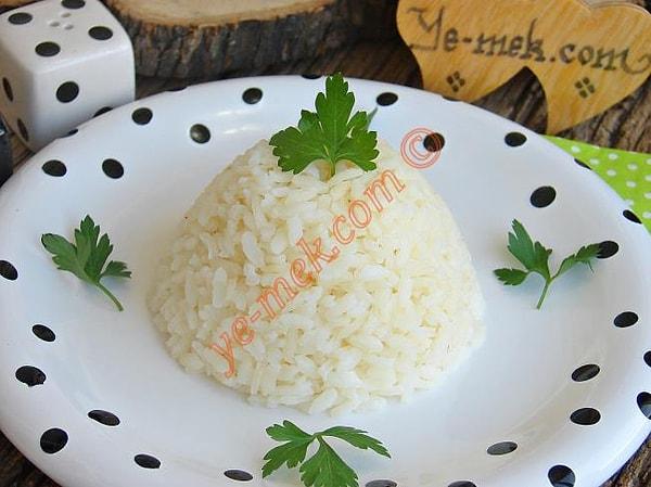 2. Sade Pirinç Pilavı