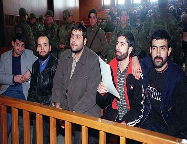 17) 21 yıldır bir türlü bitirilemeyen Sivas Katliamı davasında 13 Mart 2012’de görülen zamanaşımı duruşmasıyla kritik bir aşamaya gelindi.