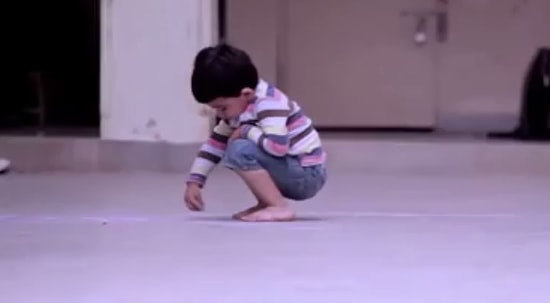 İzleyenleri Göz Yaşına Boğan Çocuk