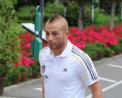Gökhan Töre, Beşiktaş'ı İcraya Verdi
