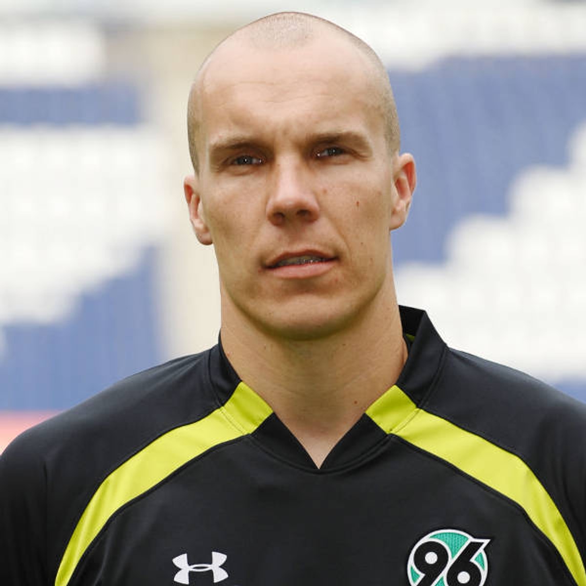 Энке 5. Энке 5. Энке вратарь. Вернер энке. Лесная энке.