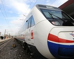 Yüksek Hızlı Tren Test Sürüşünde Kaza Yaptı