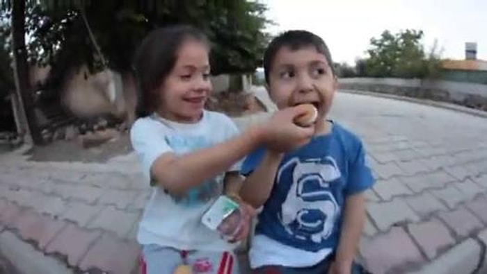 15 Lirayla Kaç Çocuğu Mutlu Edebilirsiniz? | Sosyal Deney İçerir