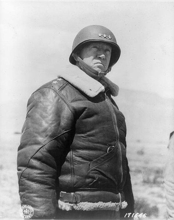 39.Sert bakışlı Patton