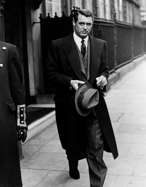 3. Bu fotoğraf "old school" kültürünü çok iyi yansıtıyor. 1950'lerde Cary Grant'in bir görüntüsü