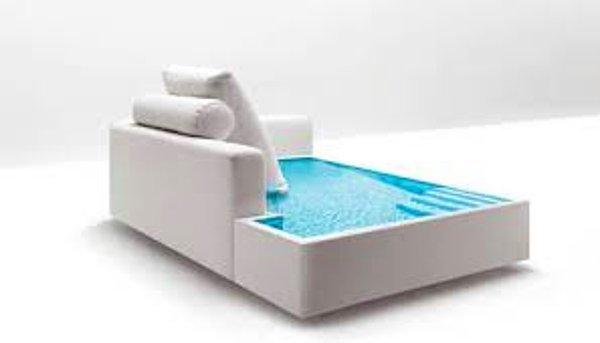 7. Sıcak yaz günlerinde psikolojinizi toplayacak havuzlu kanepe
