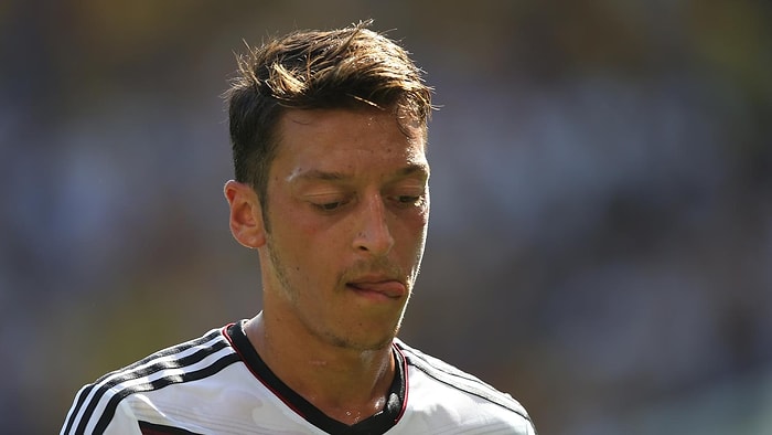 Alman Efsanesinden Mesut Özil'e Sert Eleştiri