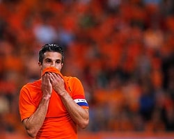 Hollanda'da Van Persie Alarmı