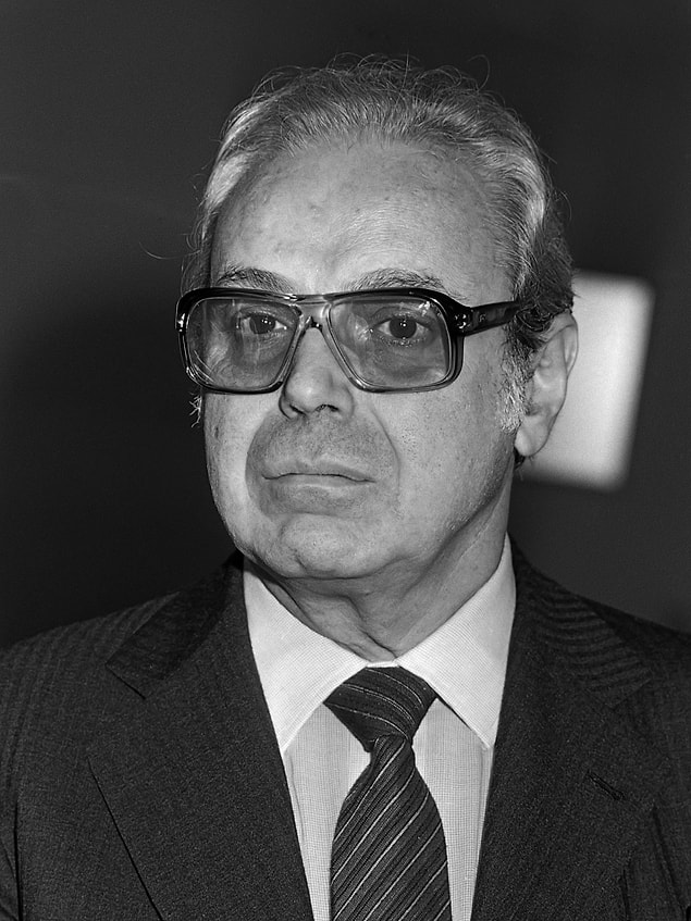 2. Javier Perez De Cuellar