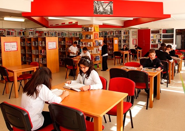 7. Yüksek sesle konuşmayınız.