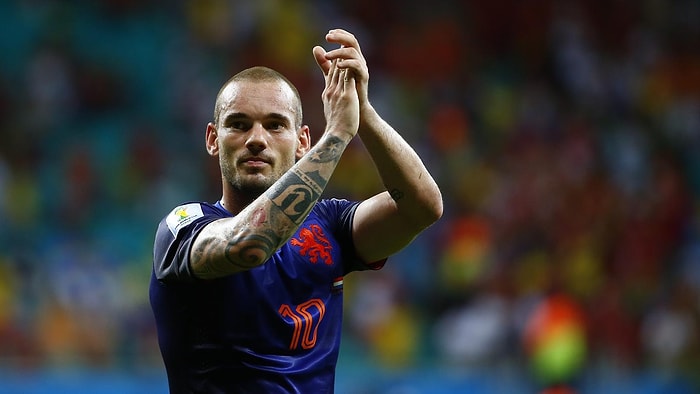 The Guardian: 'Van Gaal, Sneijder'e Teklif Yapacak'