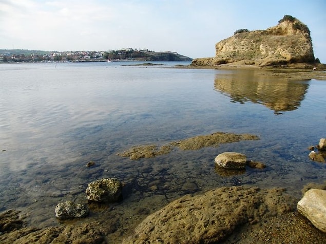 12. Emel Sayın'ın gözlerine bakan köy; Güneyli
