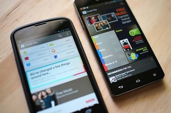 Apple, Google Play Store'a Tepkili