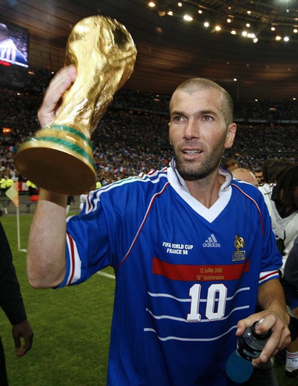 16. Fransa 1998 Yeni Kral Zidane!