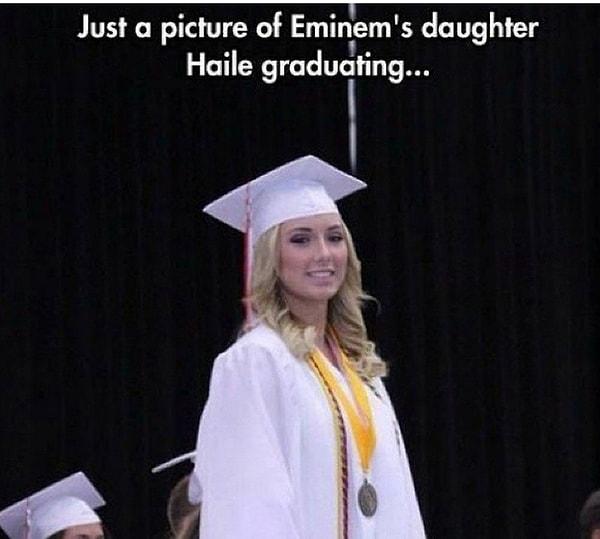 4. Eminem'in kızı liseden mezun oldu.