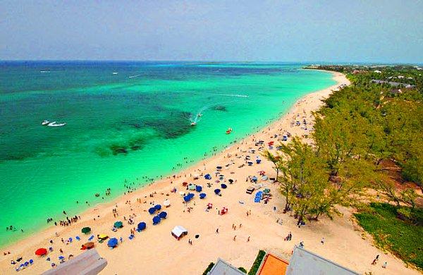 7. Bahamalar - Cabbage Plajı