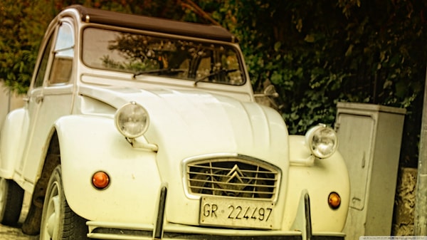 26. Citroën 2CV