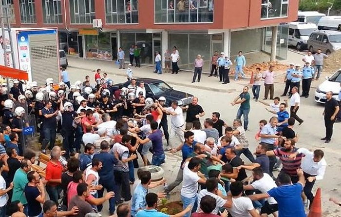 İHH Yardım Tırı Hopa’yı Karıştırdı: 5'i Polis 9 Yaralı