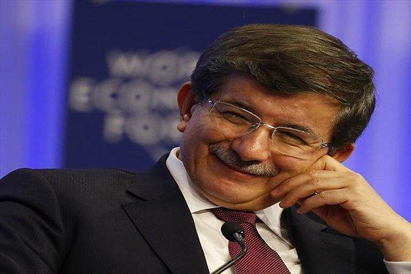 8. En çok takip edilen Dışişleri Bakanı: Ahmet Davutoğlu