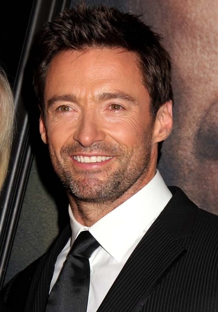 Hugh Jackman'ın Yakışıklılığının 22 Kanıtı