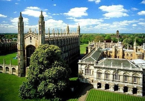 Siz "Cambridge Üniversitesi"nde okumalısınız
