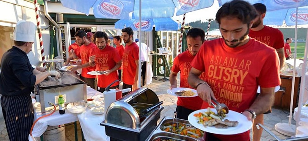 Galatasaray'dan Barbekü Partisi