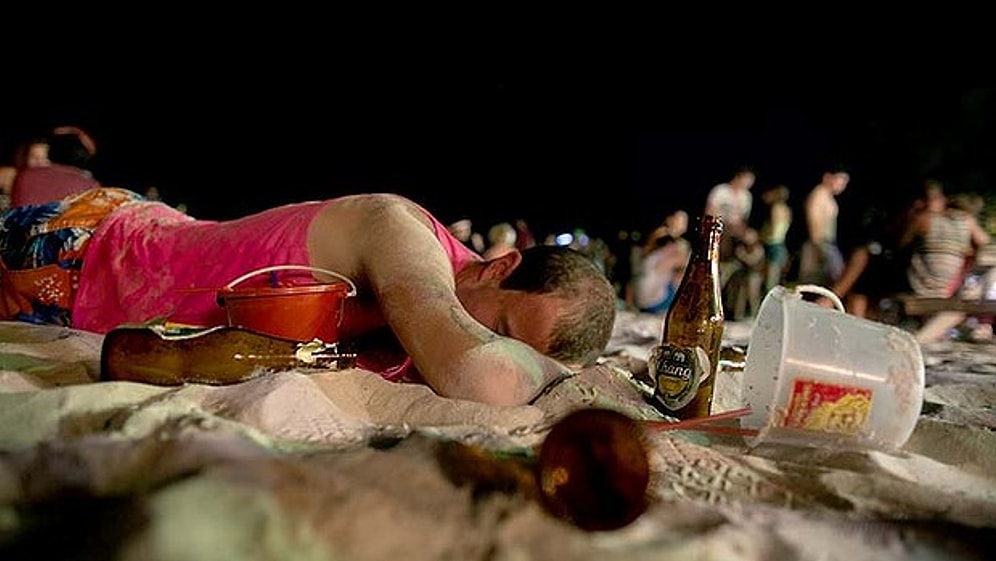 Türk Erkeğinin Yaz Tatili Hakkında Söylediği 12 Yalan