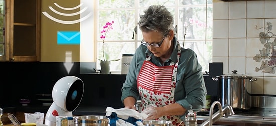 Dünyanın İlk Aile Robotu Jibo