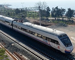 YHT ilk seferine başladı