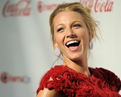 Blake Lively Kendi Seçtiği Ürünleri Satışa Sundu » Moda Haberleri