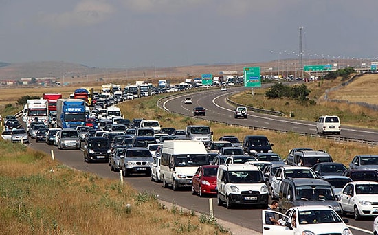 Bolu'da 20 Kilometrelik Araç Kuyruğu